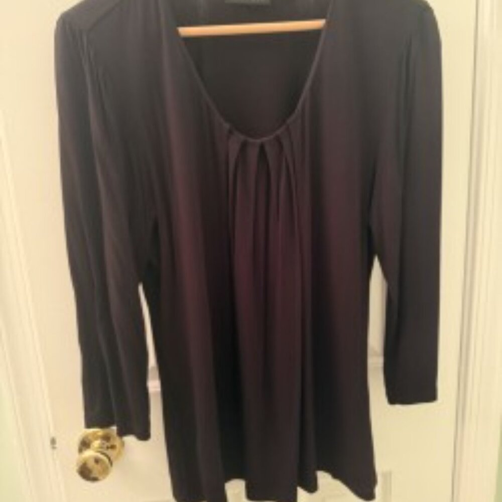 Woman's Black Sweater - Excellent Condition! - Picture 4 of 4